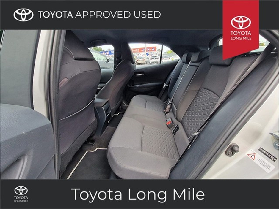 2023 Toyota Corolla - image 9