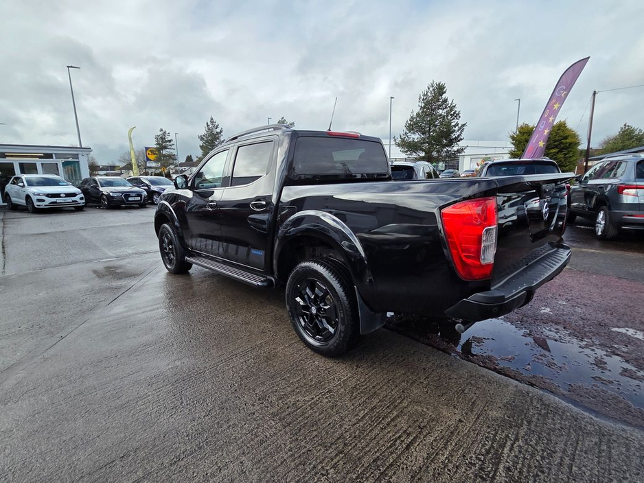 2021 Nissan Navara - image 6