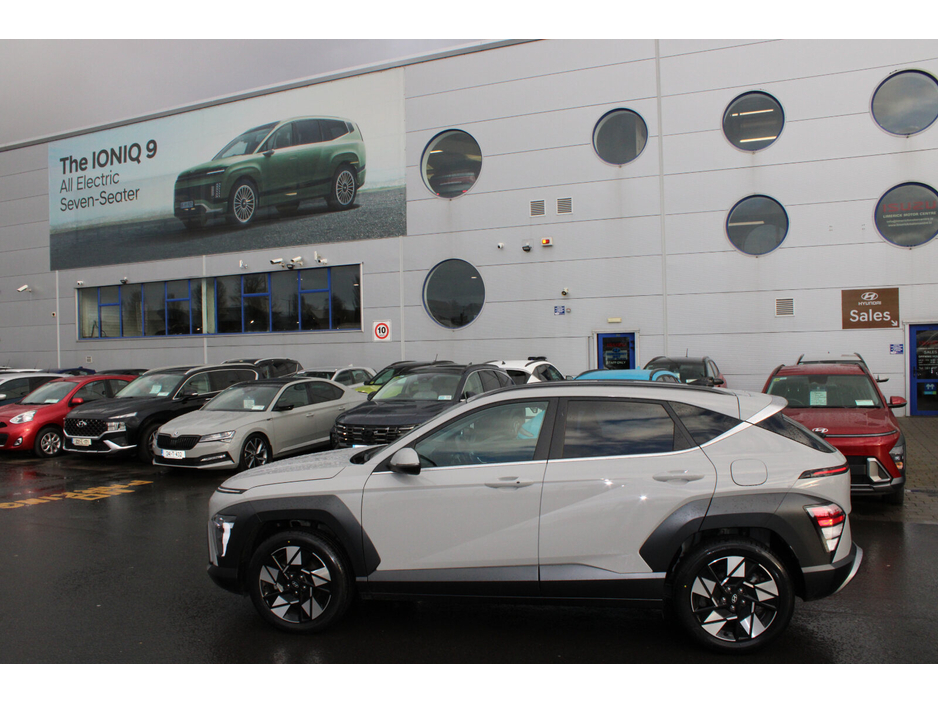 2023 Hyundai Kona 1.6 HYBRID Elegance Auto €31,950