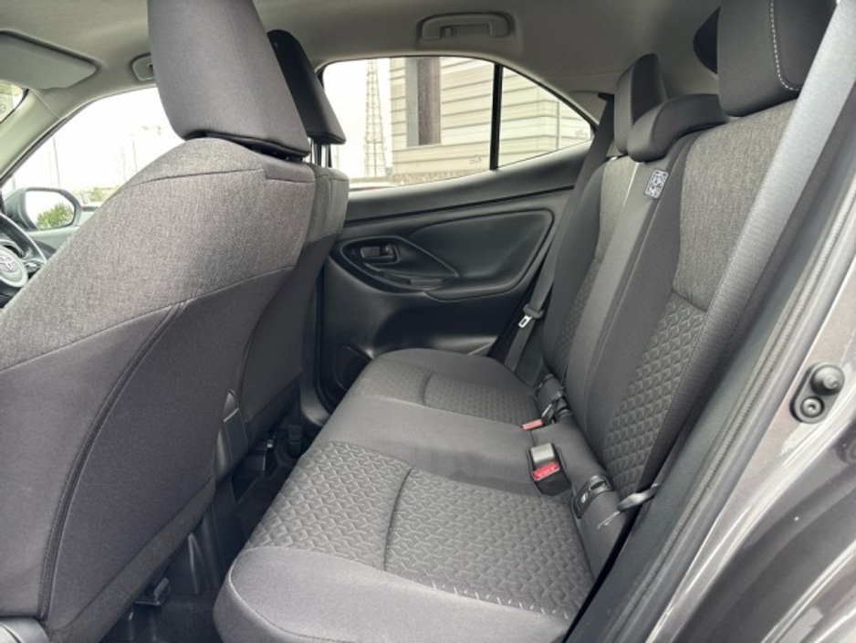 2023 Toyota Yaris Cross - image 7