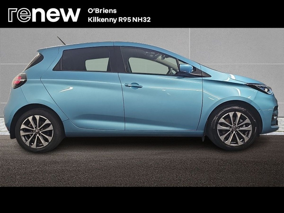 2022 Renault Zoe - image 7