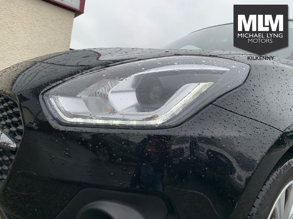 2023 Suzuki Swift - image 4