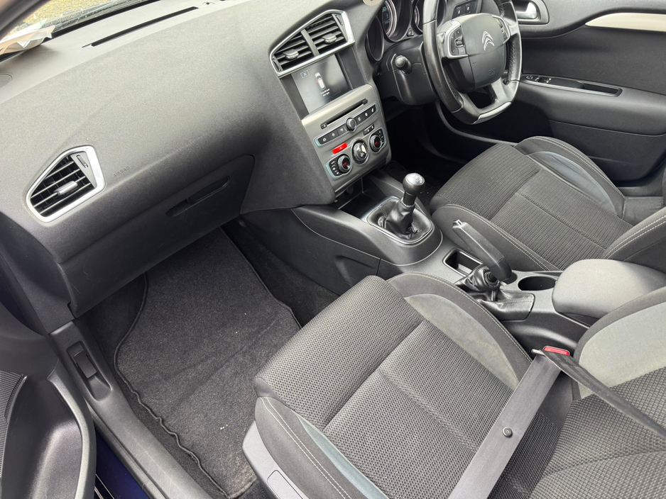 2016 Citroen C4 - image 12