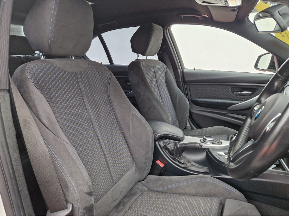 2014 BMW 3 Series 320D M-SPORT SALOON 2.0 DIESEL AUTOMATIC €14,950