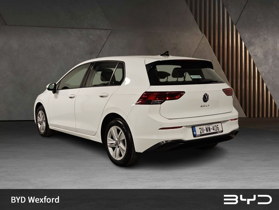 2021 Volkswagen Golf 2.0 TDI 115HP Life €21,975