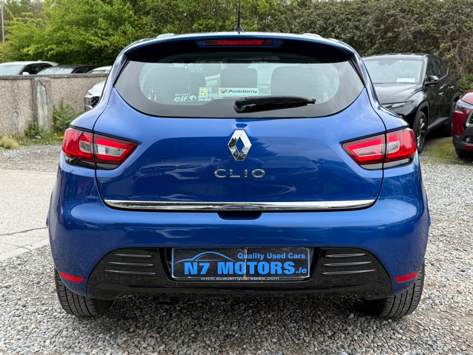 2018 Renault Clio - image 4