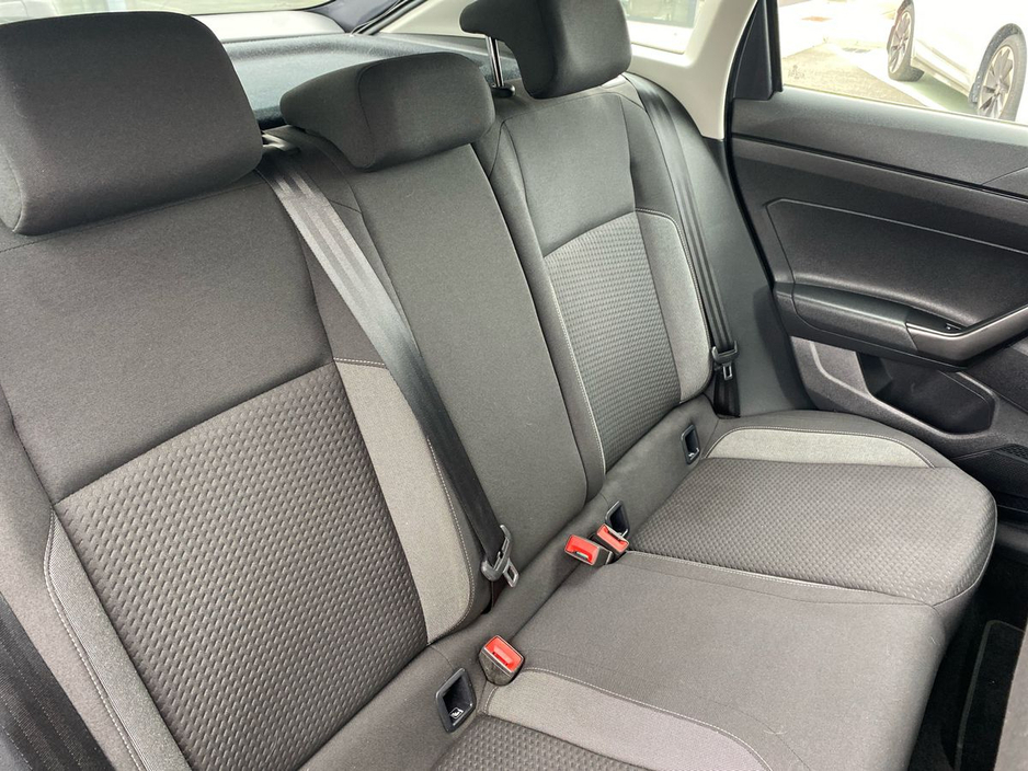 2022 Volkswagen Taigo - image 10