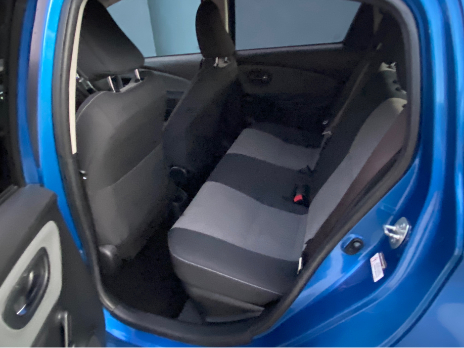 2015 Toyota Yaris ICON CVT 5DR AUTO 1.5 VVT-I 98BHP €10,945