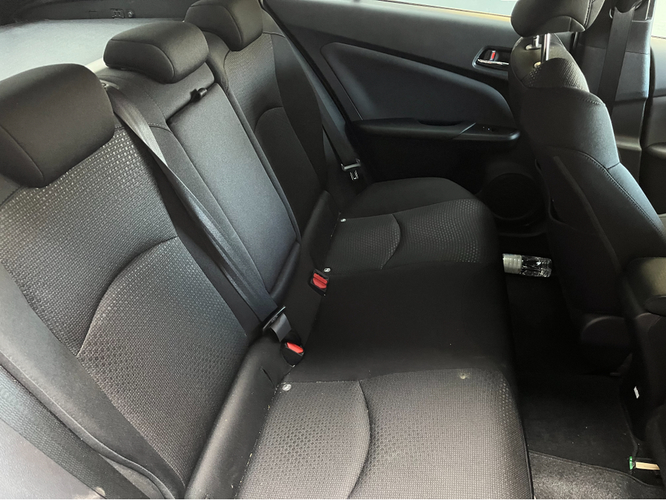2022 Toyota Prius - image 11