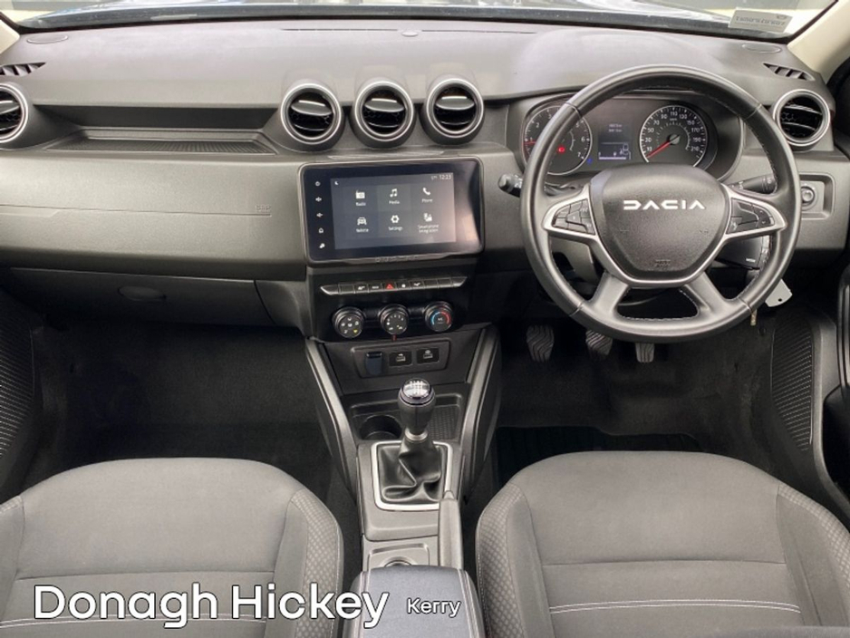 2023 Dacia Duster - image 2