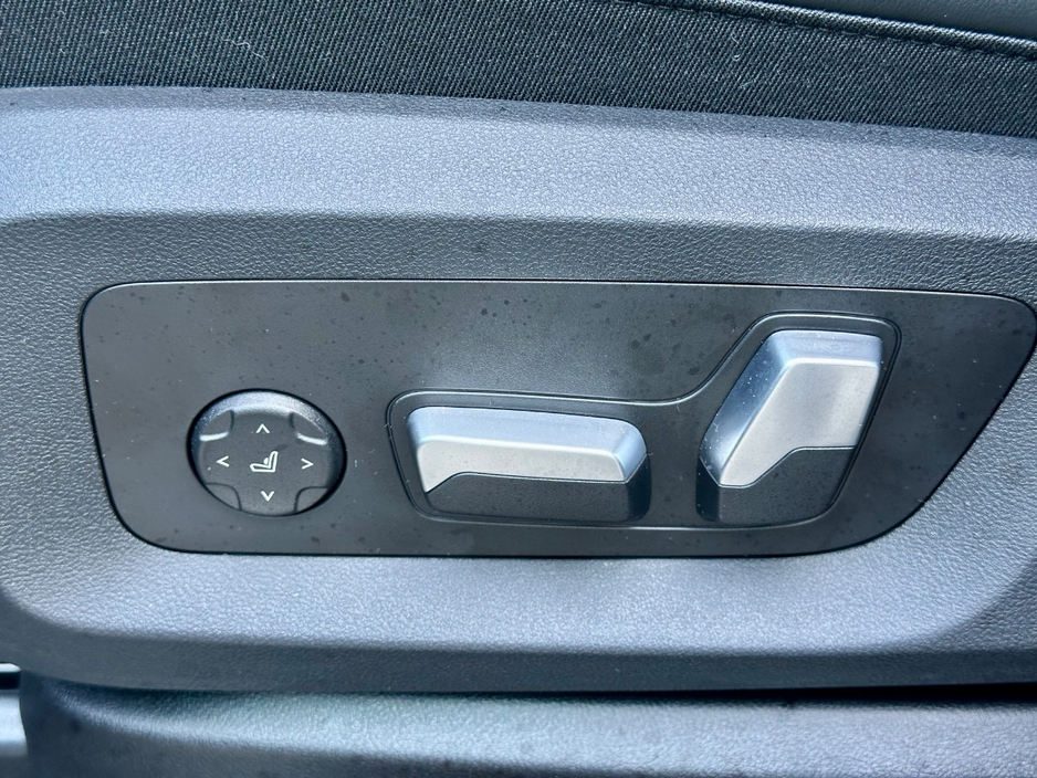 2026 BMW X5 - image 8