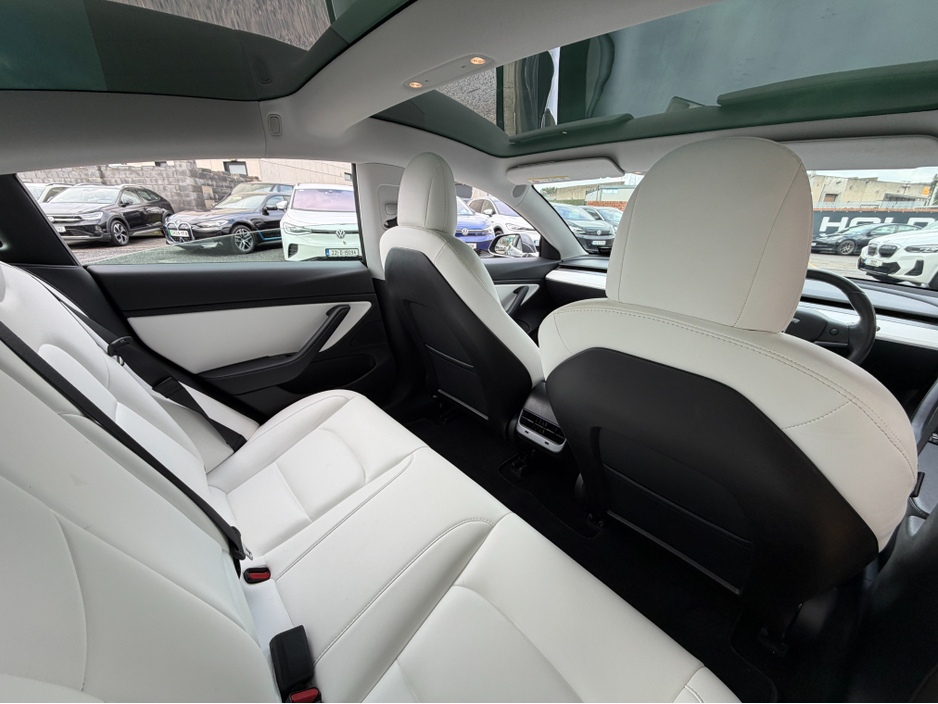 2019 Tesla Model 3 PERFORMACE..WHITE LEATHER..AWD €20,900