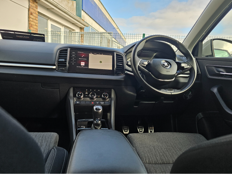 2021 Skoda Karoq - image 11