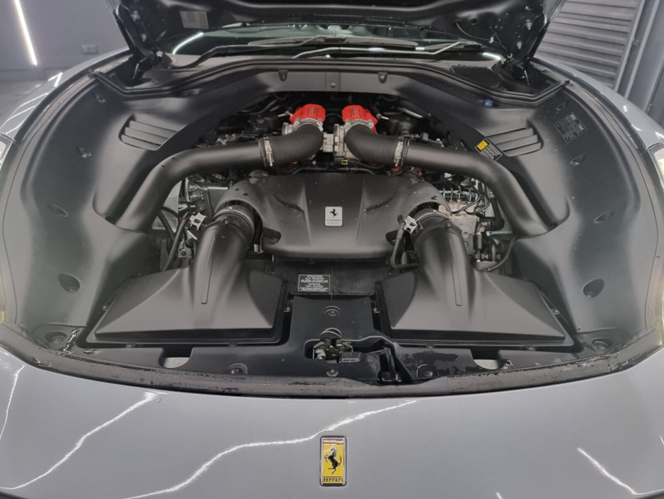 2015 Ferrari California - image 4