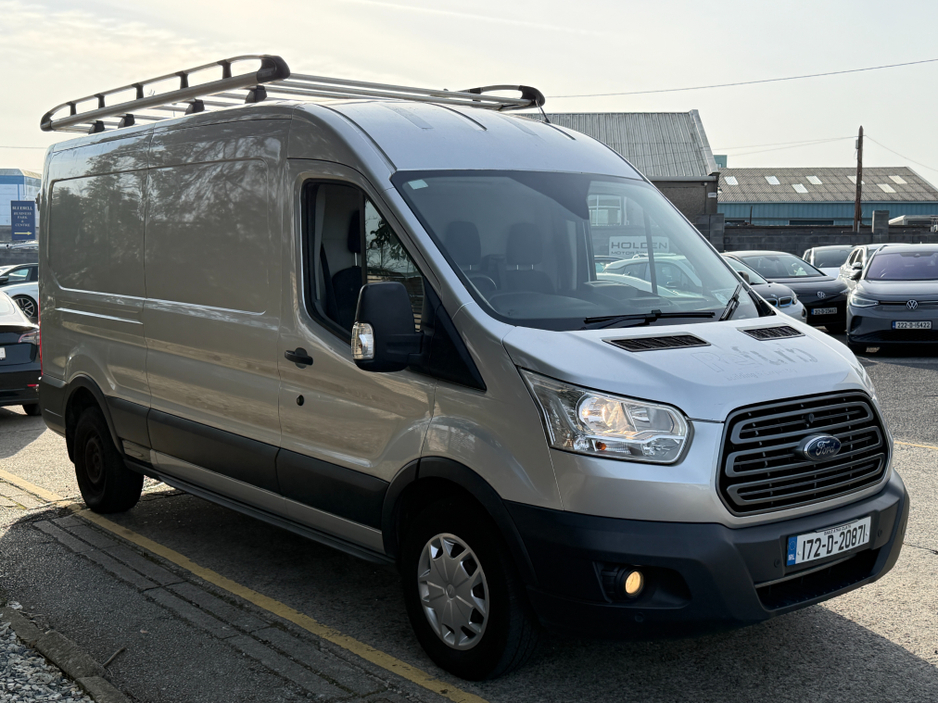 2017 Ford Transit - image 6
