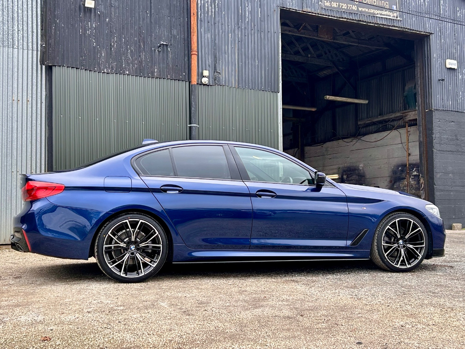 2020 BMW 5 Series - image 3