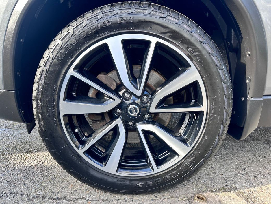 2017 Nissan X-Trail - image 38