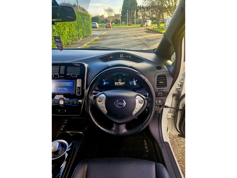 2014 Nissan Leaf E TEKNA 5DR ELECTRIC €3,995