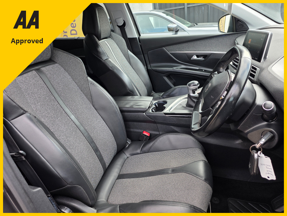 2018 Peugeot 5008 - image 11