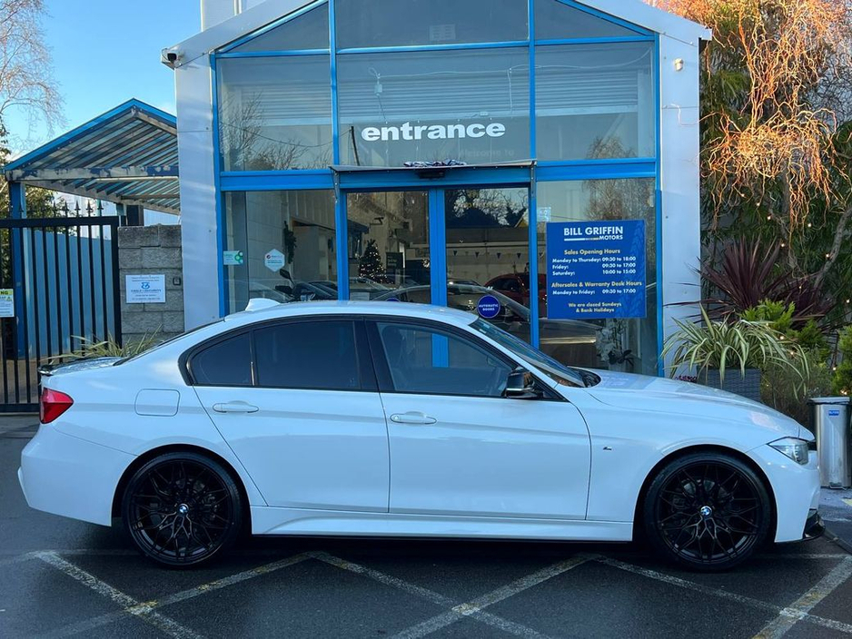 2016 BMW 3 Series 320d M-SPORT COMPETITION // FULL SERVICE HISTORY // NEW 20" M3 COMP ALLOYS // SUEDE M-SPORT INTERIROR €22,950