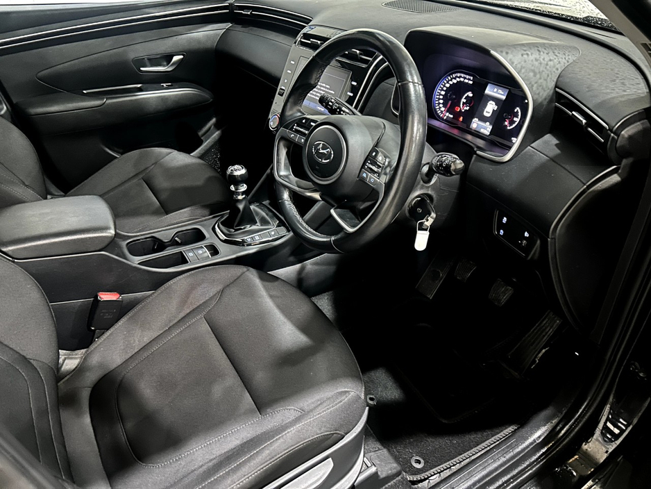 2022 Hyundai Tucson - image 10