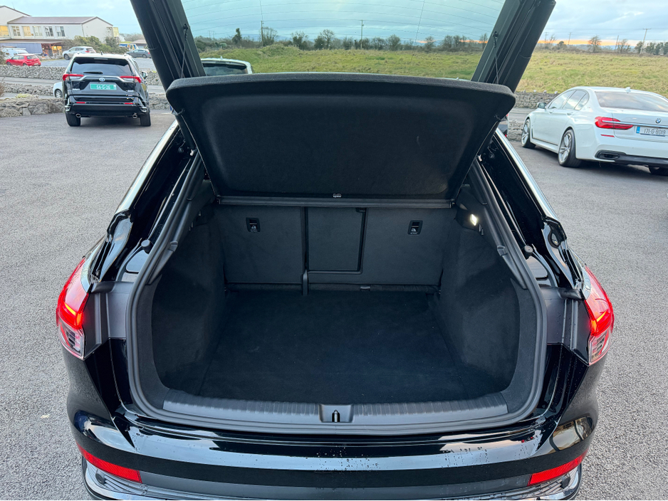 2025 Audi Q4 e-tron 82kwh long Range - S Line Black Ed - Quattro €47,940