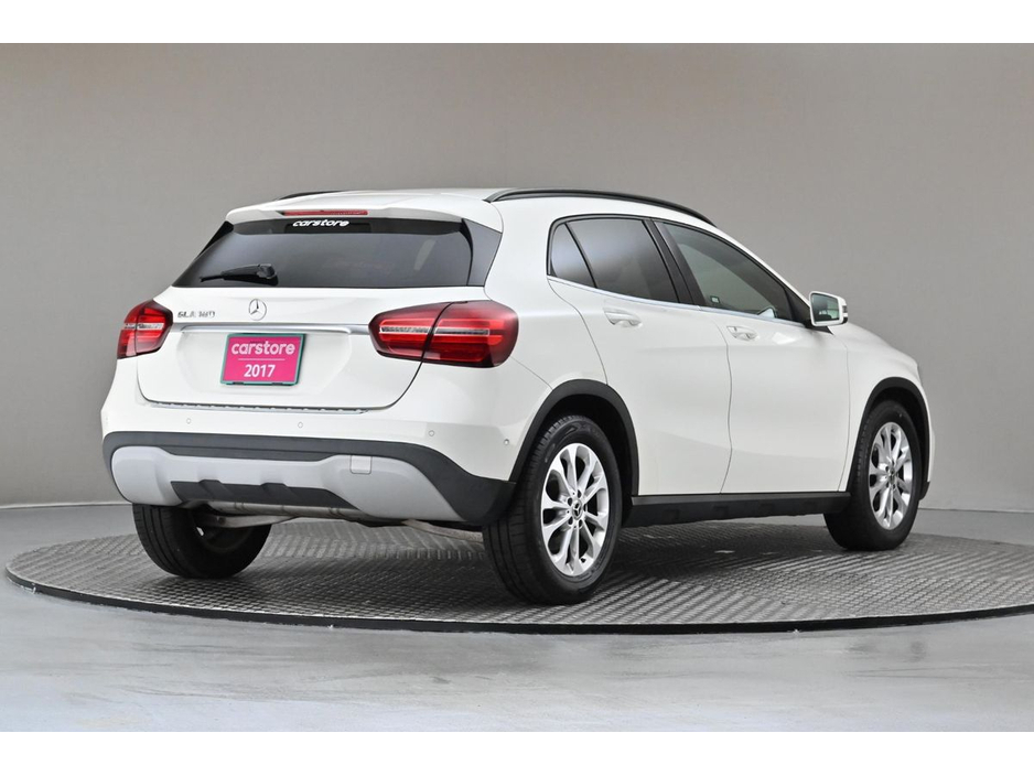 2017 Mercedes-Benz GLA Class GLA 180 *HALF LEATHER*REVERSE CAM*PARK SENSORS* €20,490