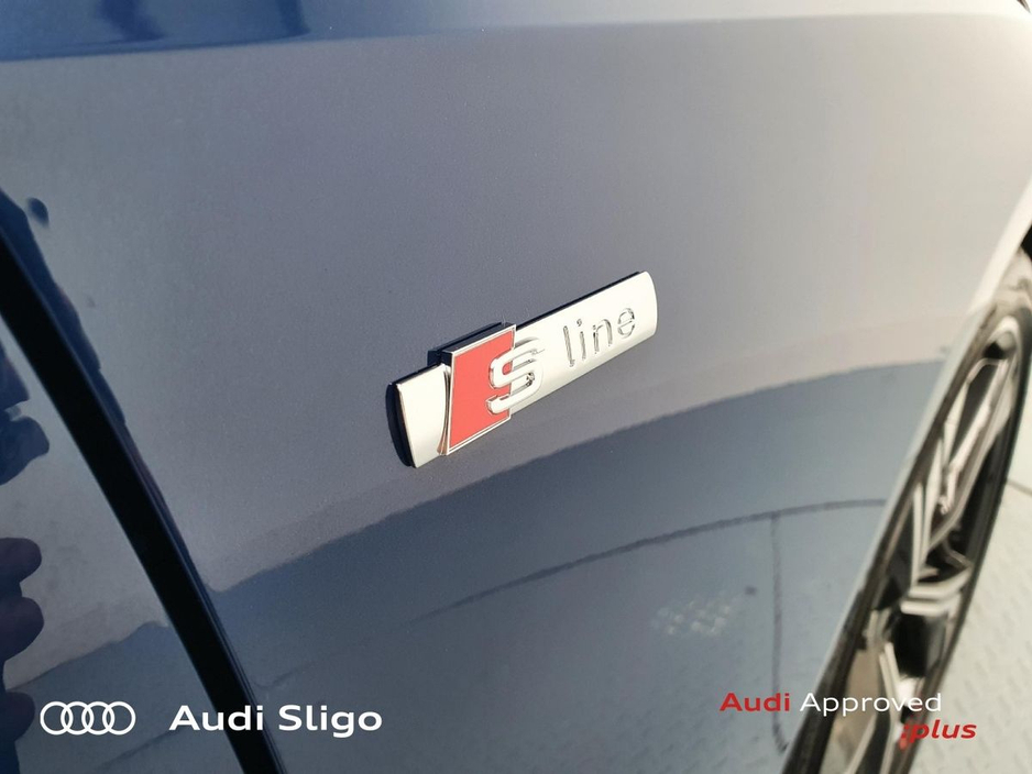 2022 Audi A4 - image 17