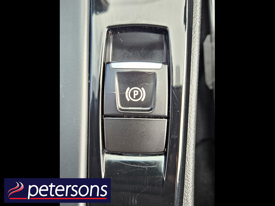 2016 BMW X1 - image 26