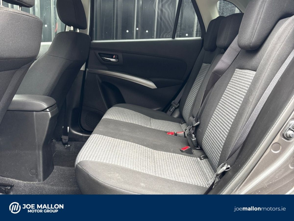 2025 Suzuki SX4 S-Cross - image 10