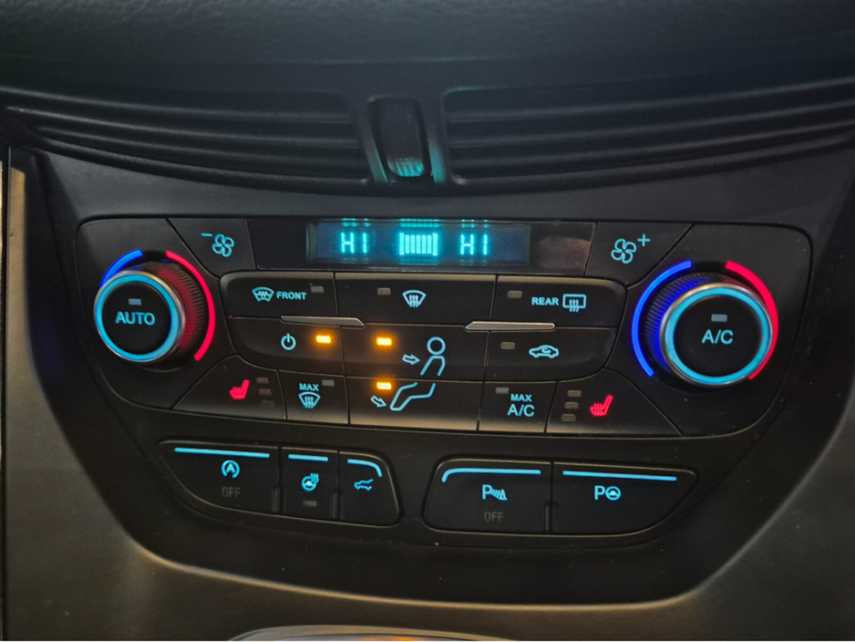 2019 Ford Kuga - image 5