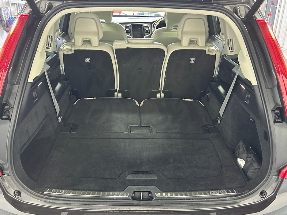 2023 Volvo XC90 T8 AWD Dark Theme €67,800