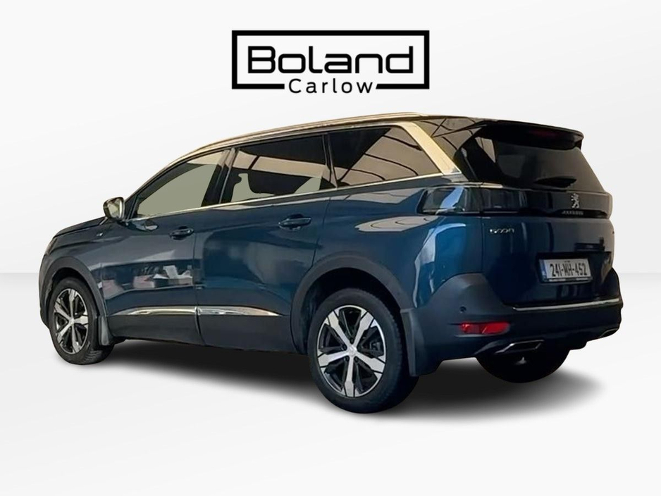 2024 Peugeot 5008 - image 3