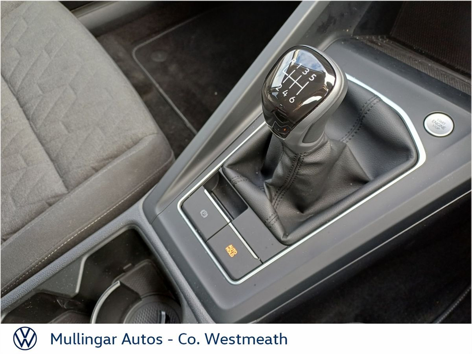 2025 Volkswagen Golf - image 20