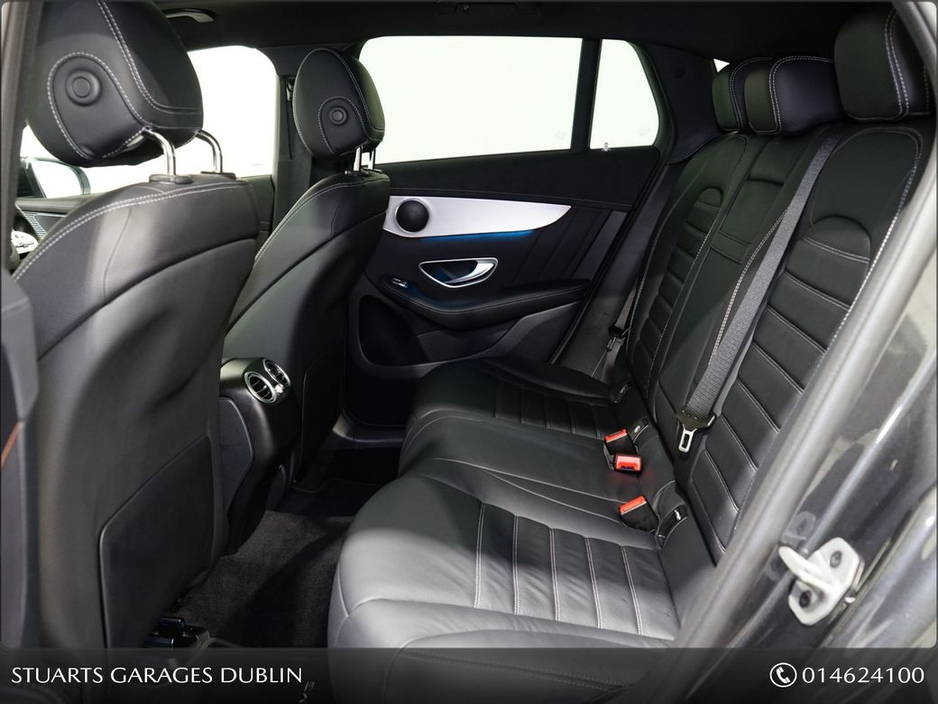 2023 Mercedes-Benz EQC EQC 400 AMG LINE: SELENITE GREY METALLIC WITH BLACK LEATHER, SUNROOF, 21” DIAMOND CUT TURBINE ALLOYS, SIDE RUNNING BOARDS, KEYLESS ENTRY €44,945