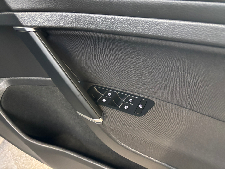 2018 Volkswagen Golf Automatic DSG  Bluemotion Hiline only 34000 kms €19,499