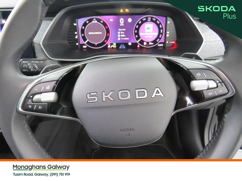 2025 Skoda Octavia - image 22