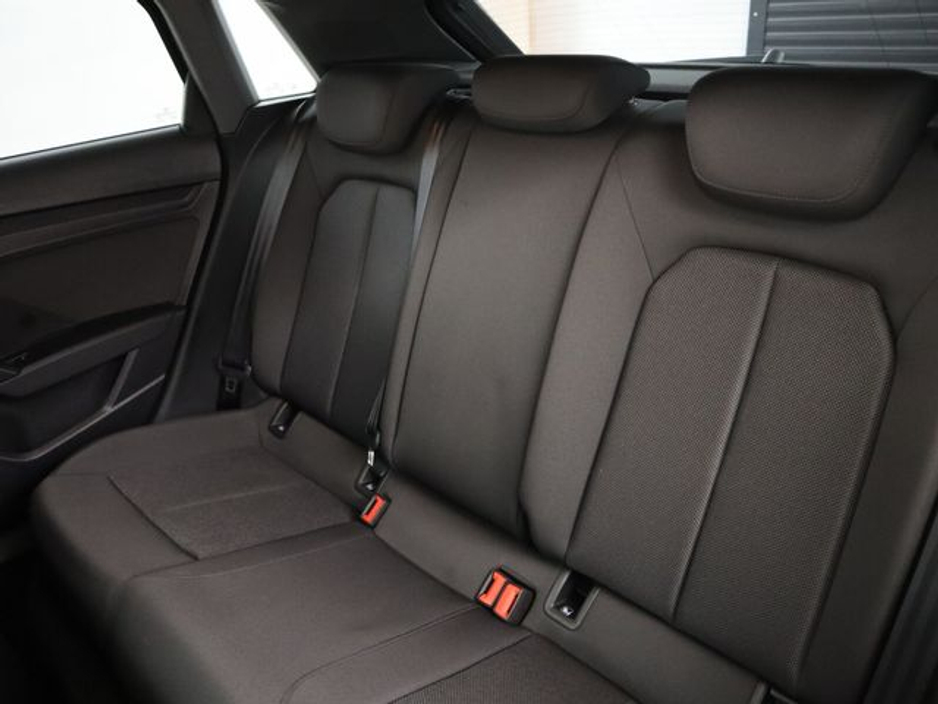 2022 Audi A3 30 TDI 116HP SE €24,750