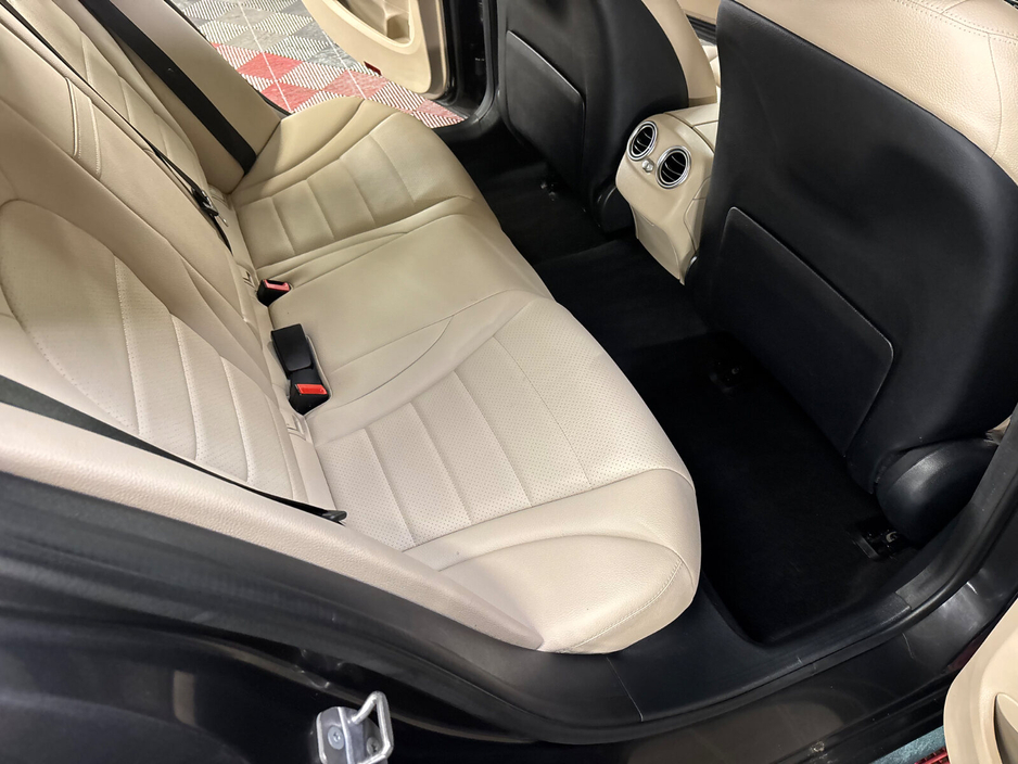 2020 Mercedes-Benz C Class - image 10