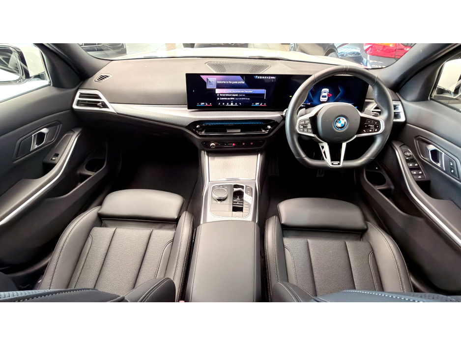 2025 BMW 3 Series - image 14