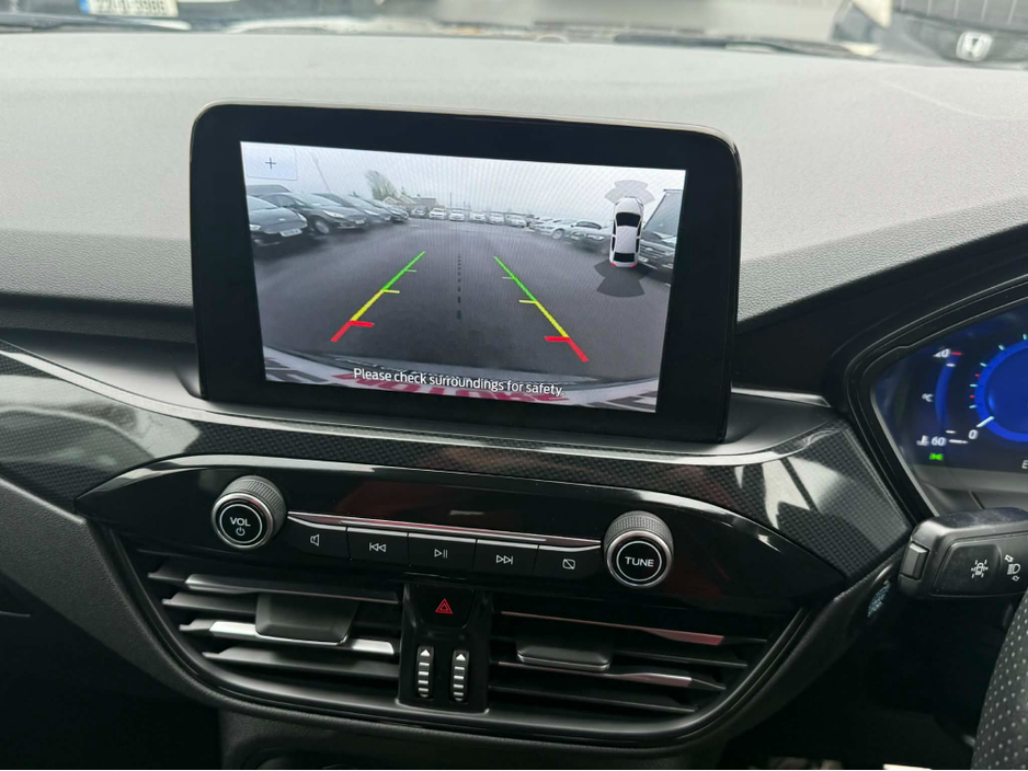 2021 Ford Kuga - image 14