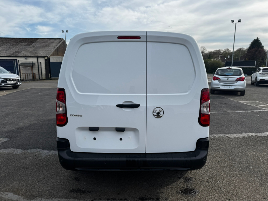 2026 Opel Combo - image 4