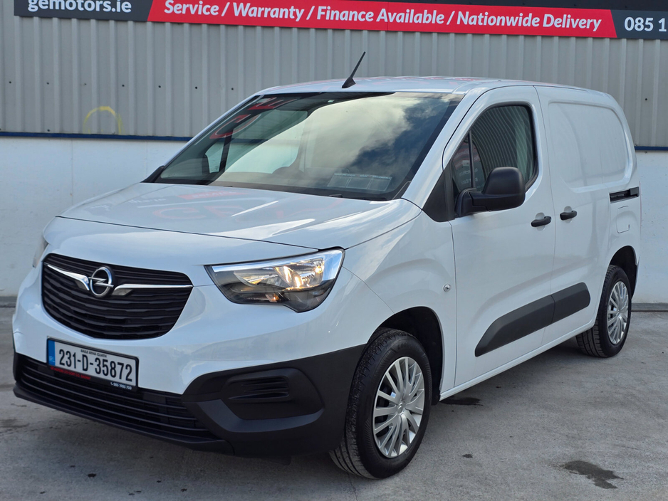 2023 Opel Combo - image 14