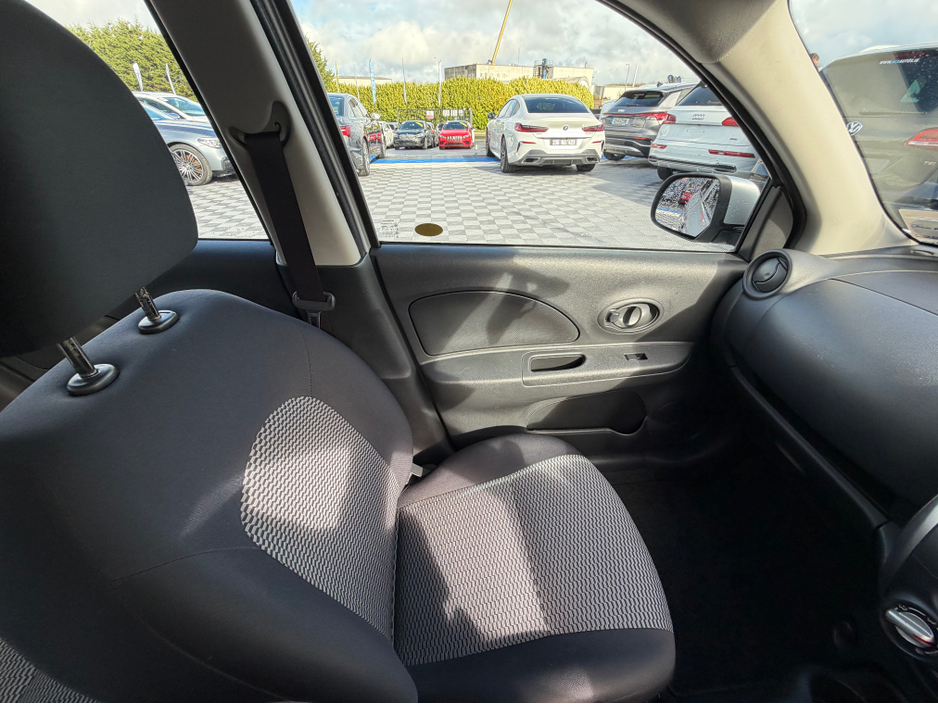 2017 Nissan Micra - image 28