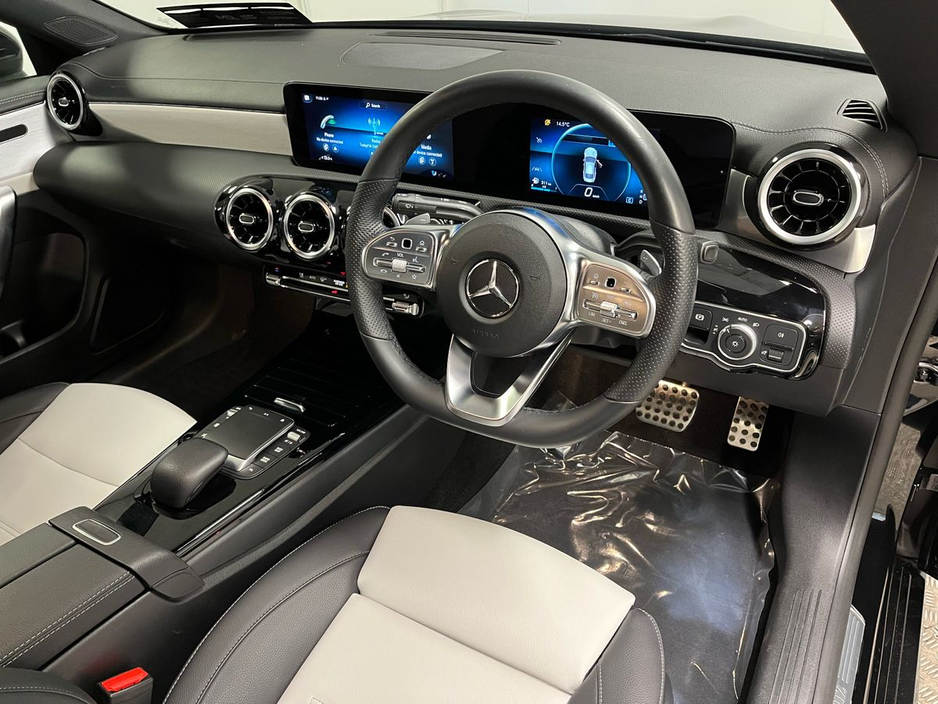 2022 Mercedes-Benz CLA Class - image 8