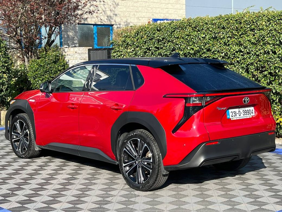 2023 Toyota bZ4X - image 6