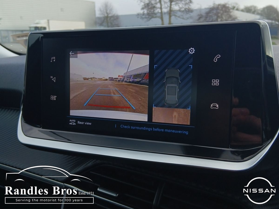 2022 Peugeot 2008 - image 18