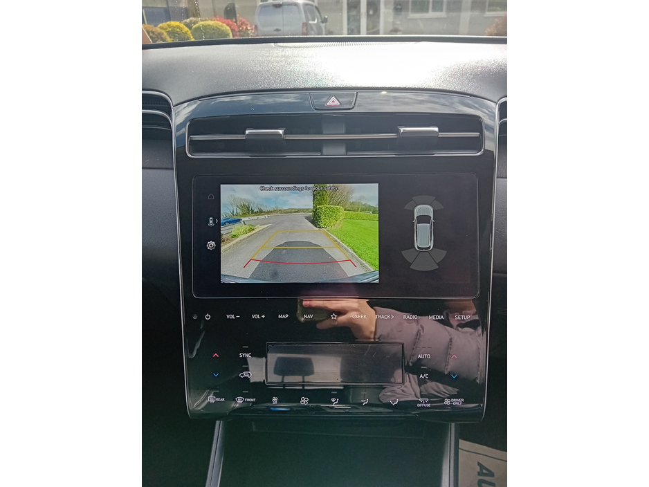 2022 Hyundai Tucson - image 9