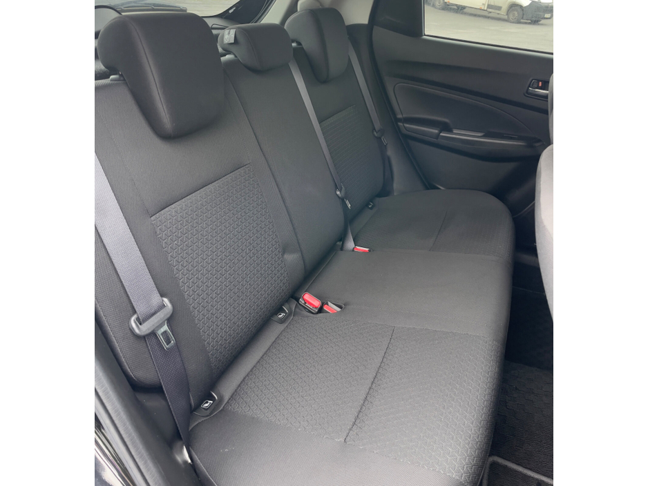 2020 Suzuki Swift - image 13