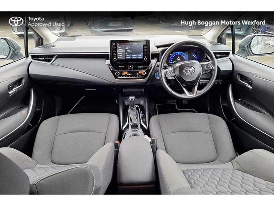 2021 Toyota Corolla HYBRID, REALLY LOW MILEAGE! €22,995